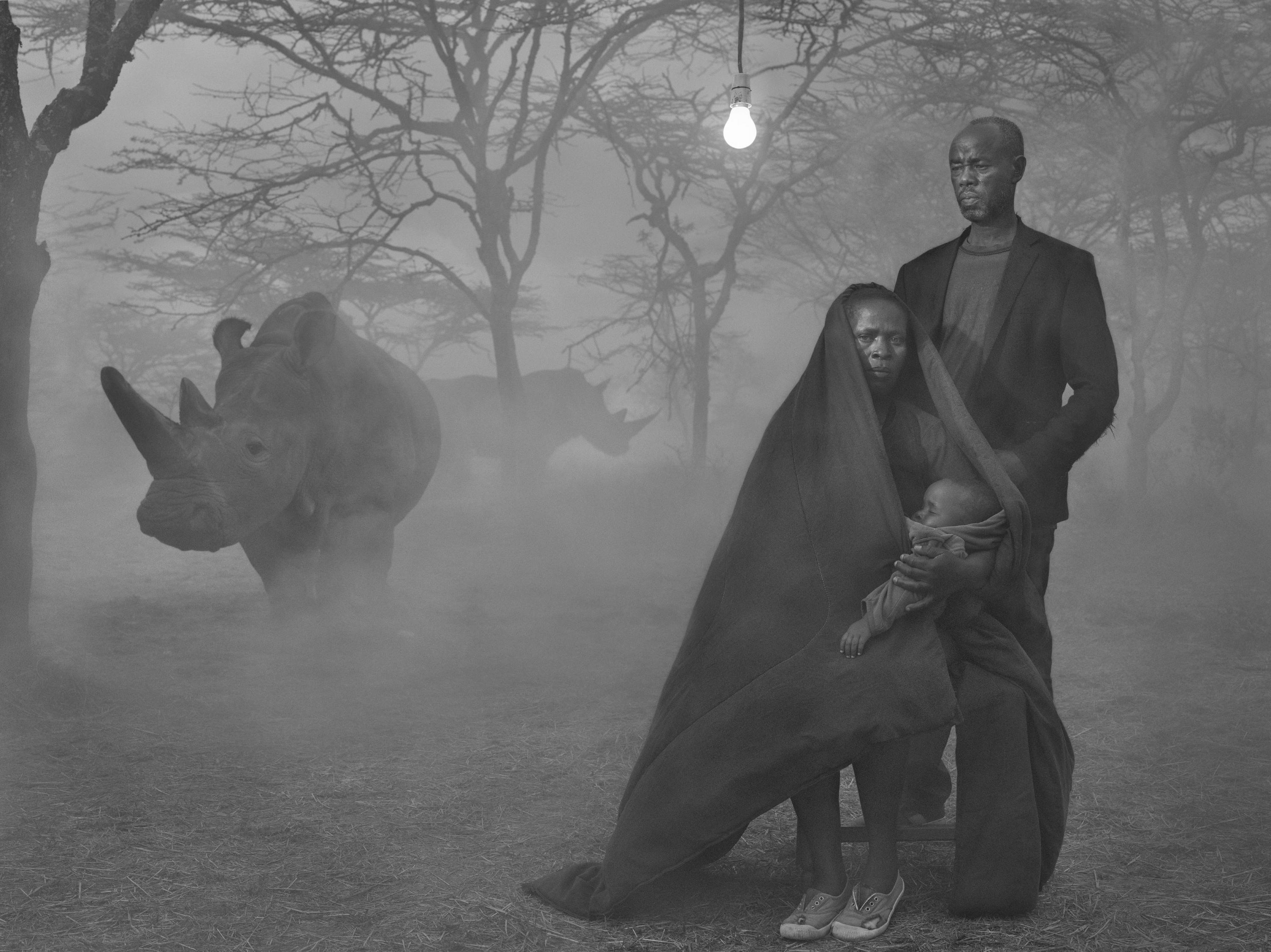 siedzimy razem przed końcem dnia. Nick Brandt, praca 4.
