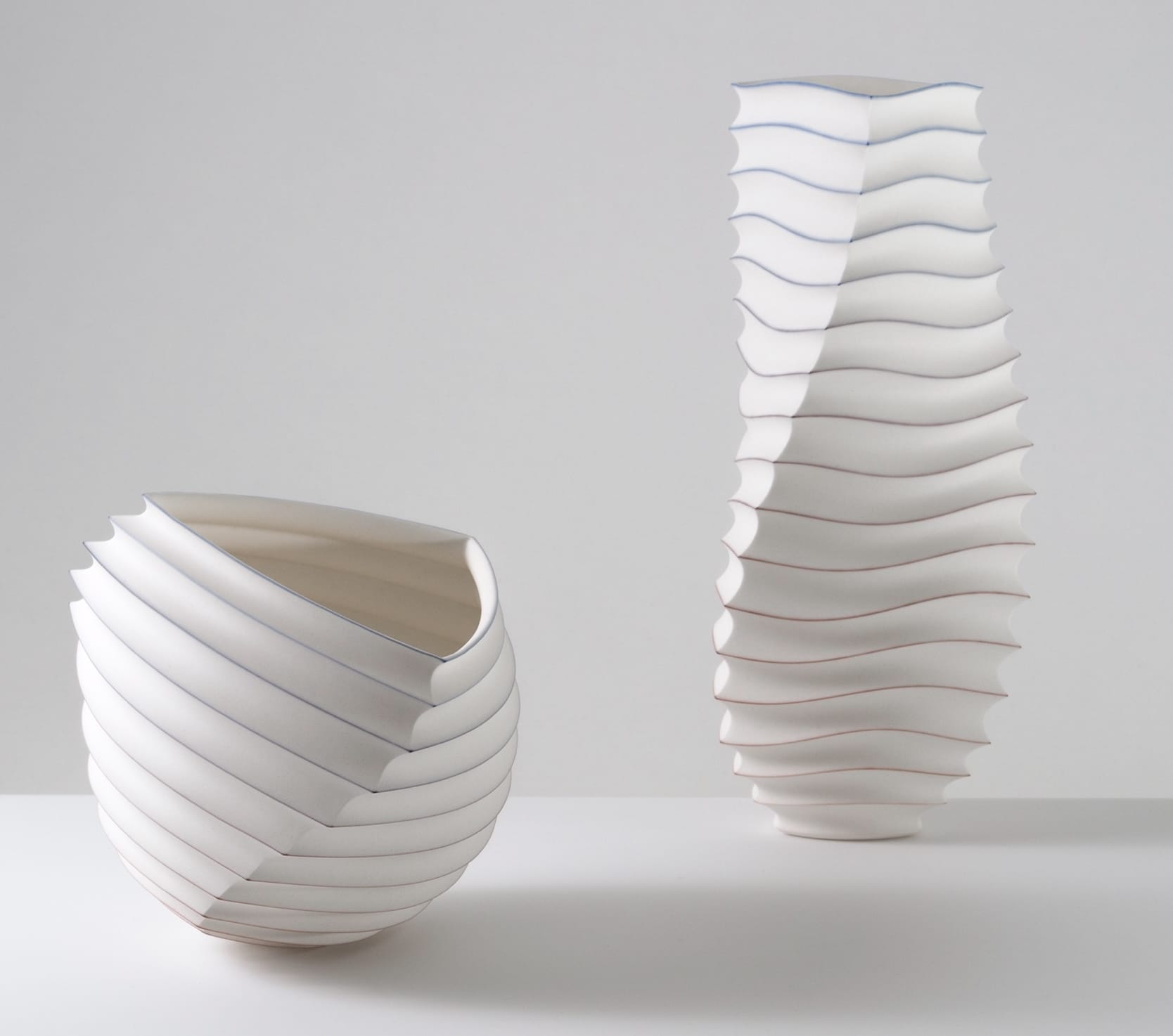 porcelana złożona jak kartka. Mark Goudy, praca 7.