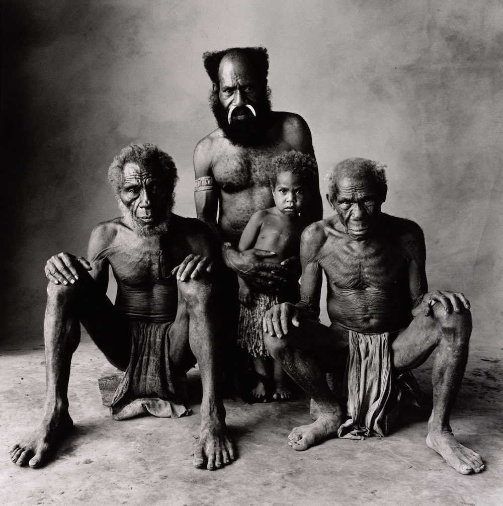 cały świat w małym pokoju. Irving Penn, praca 8.