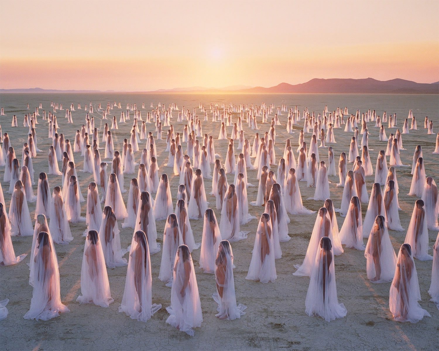 miasto na chwilę zdjęło ubranie. Spencer Tunick, praca 3.
