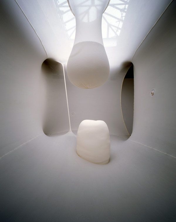 wejdź, to trochę jak ciało. Ernesto Neto, praca 9.