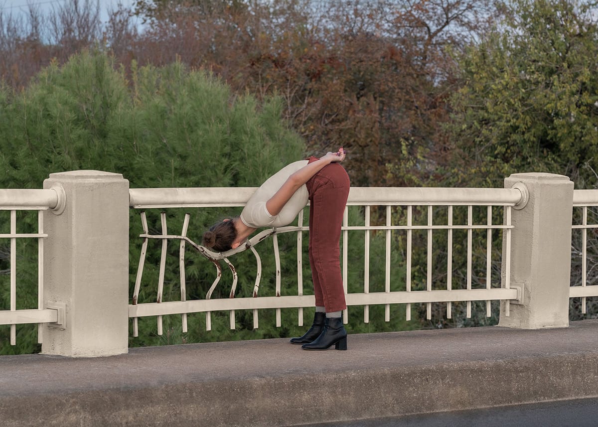 zwyczajny pokój, niedorzeczna sytuacja. Brooke DiDonato, praca 4.