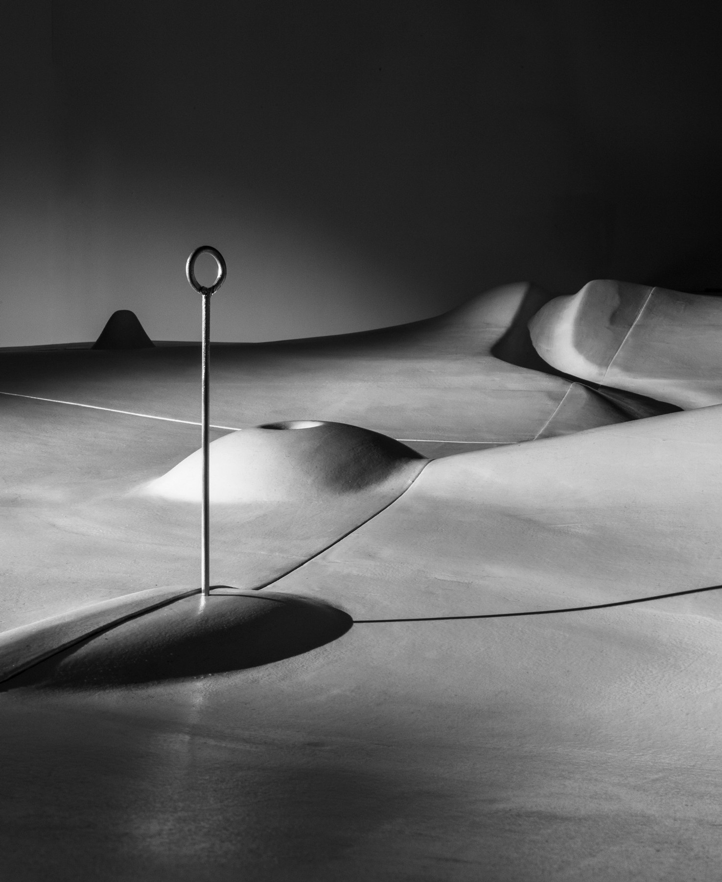 rzeźba chce się z nami bawić. Isamu Noguchi, praca 5.