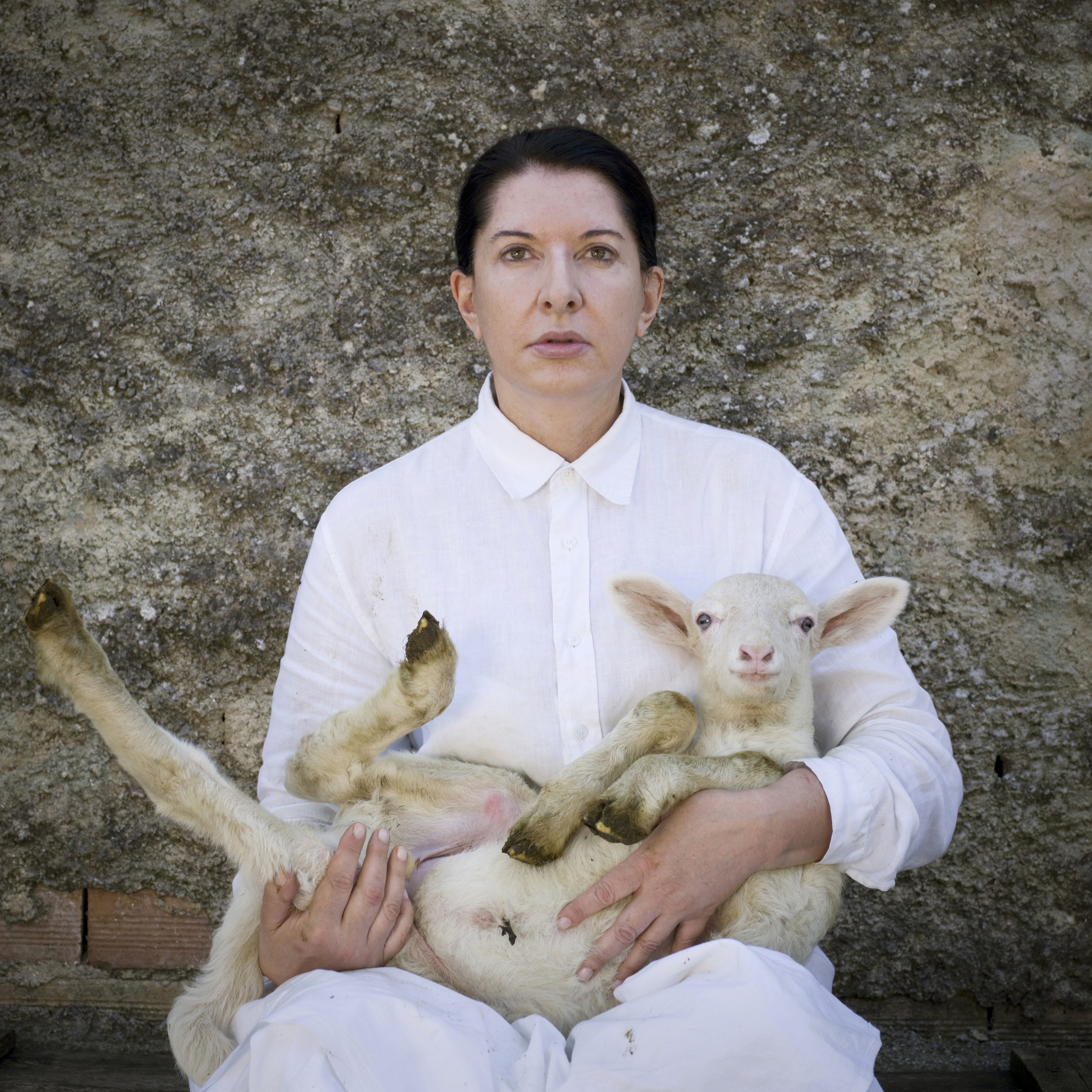 zostań tu przez chwilę. Marina Abramović, praca 10.