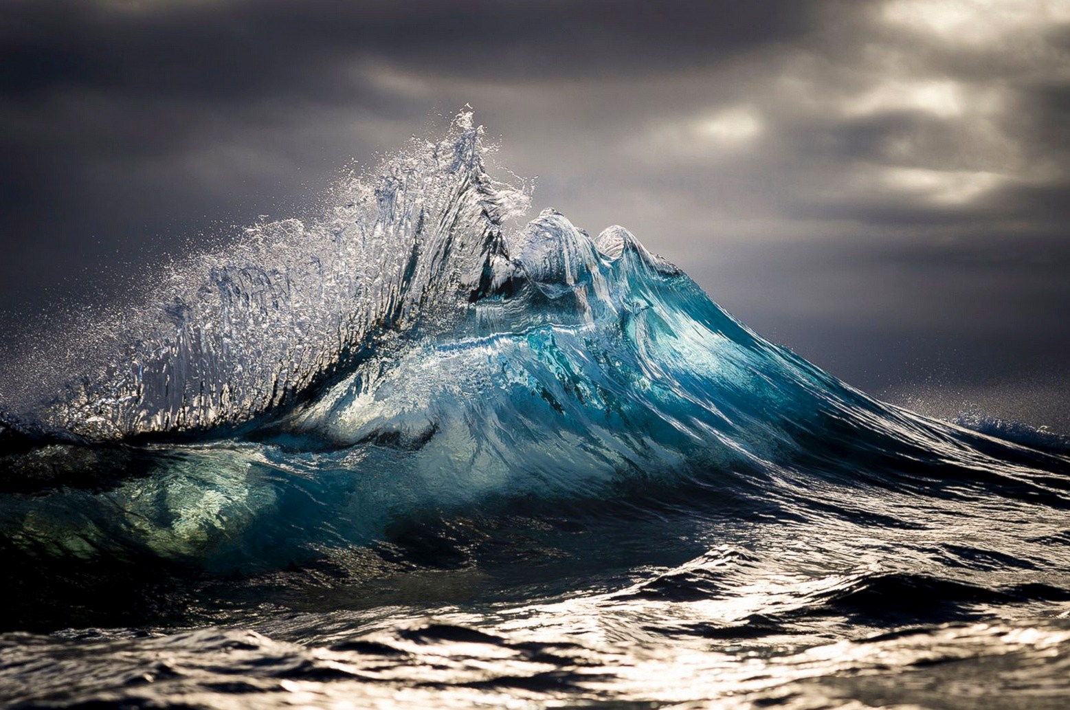 morze zatrzymało oddech. Ray Collins, praca 3.