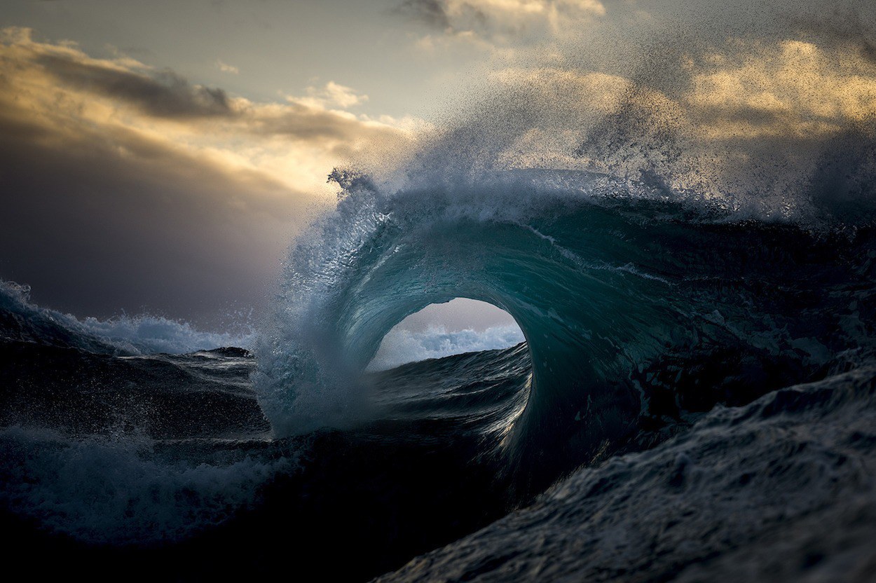 morze zatrzymało oddech. Ray Collins, praca 8.