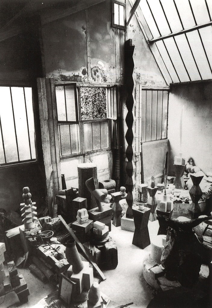 został sam kształt ciszy. Constantin Brâncuși, praca 5.